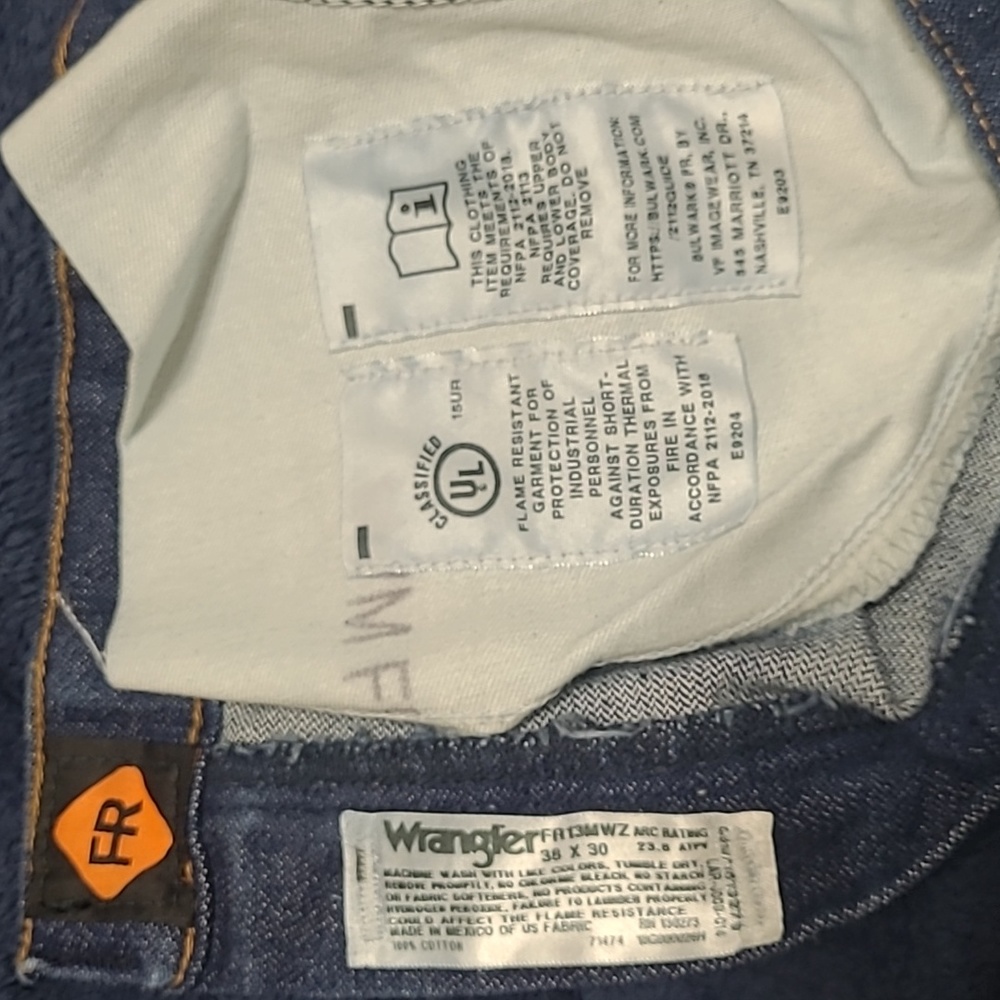 Mens - Wrangler 13 Original FR Jeans (FR13MWZ), size 38x30 - Picture 2 of 9